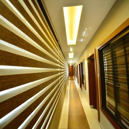 Hotel Priya Kottakkal Екстер'єр фото