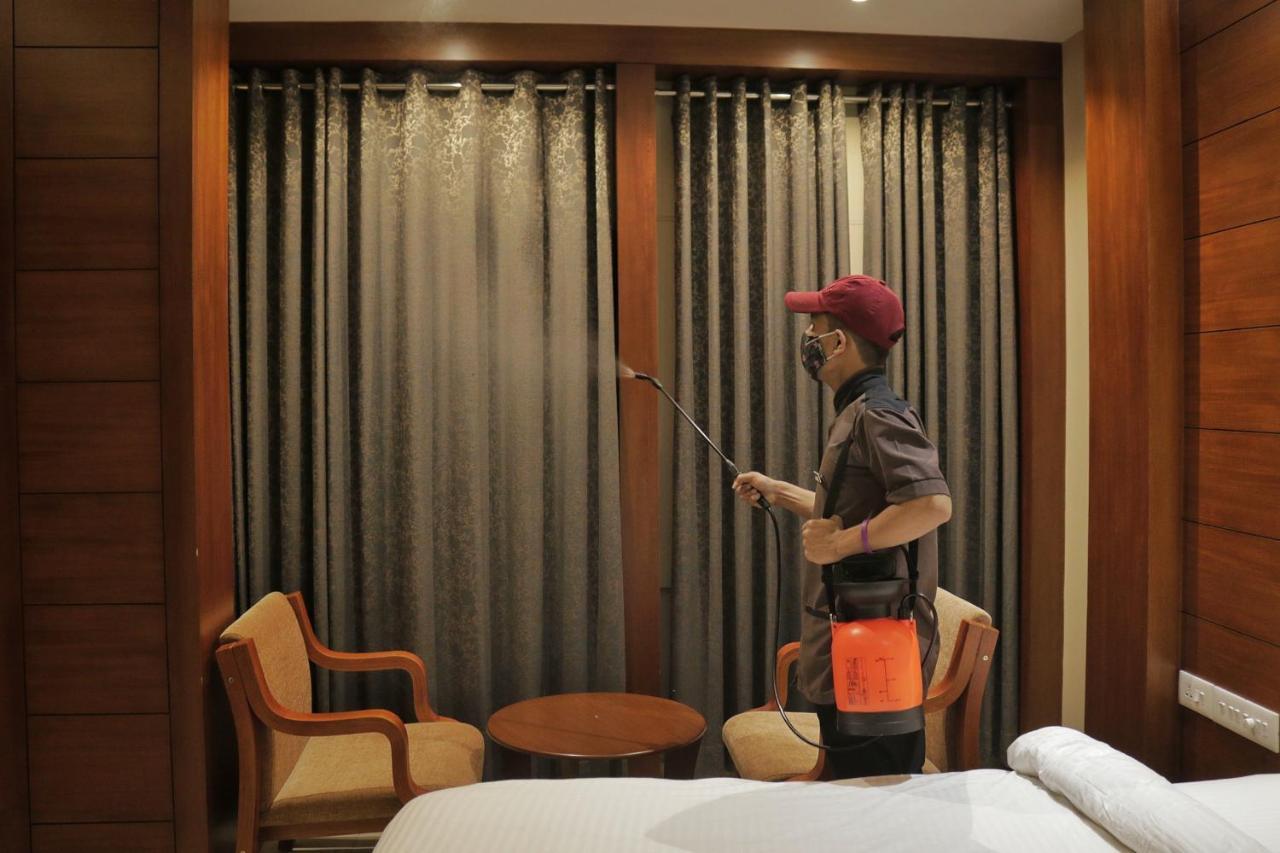 Hotel Priya Kottakkal Екстер'єр фото