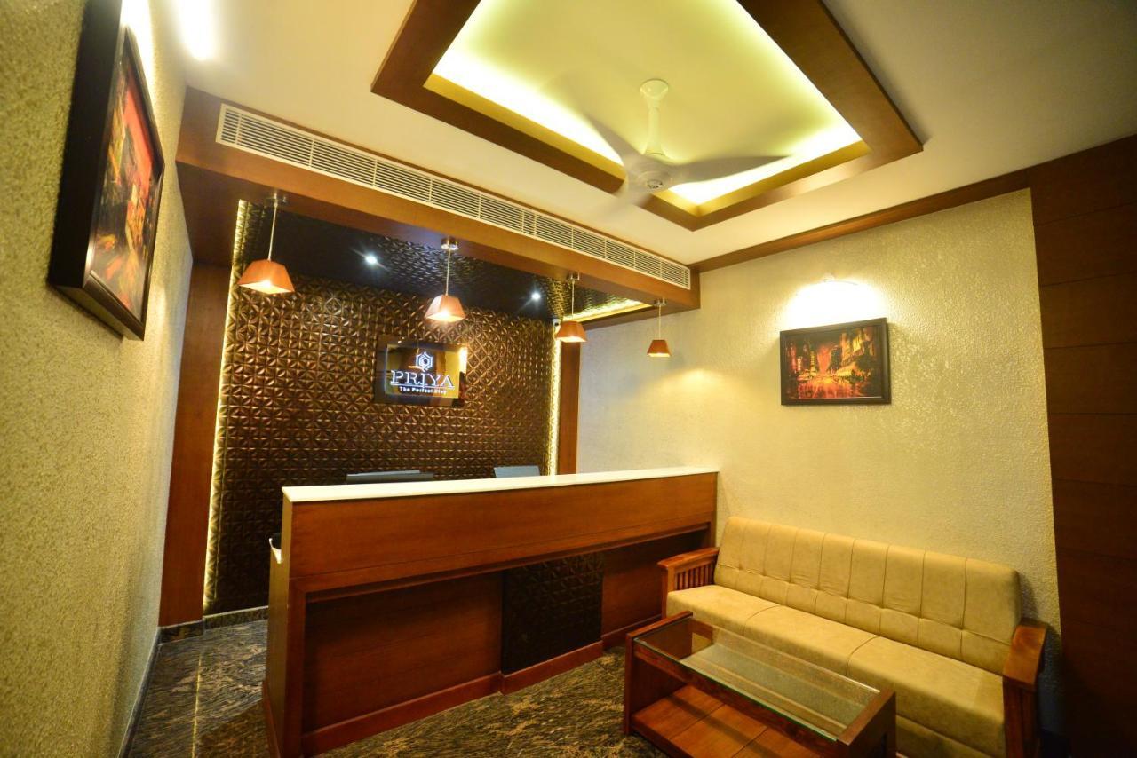 Hotel Priya Kottakkal Екстер'єр фото
