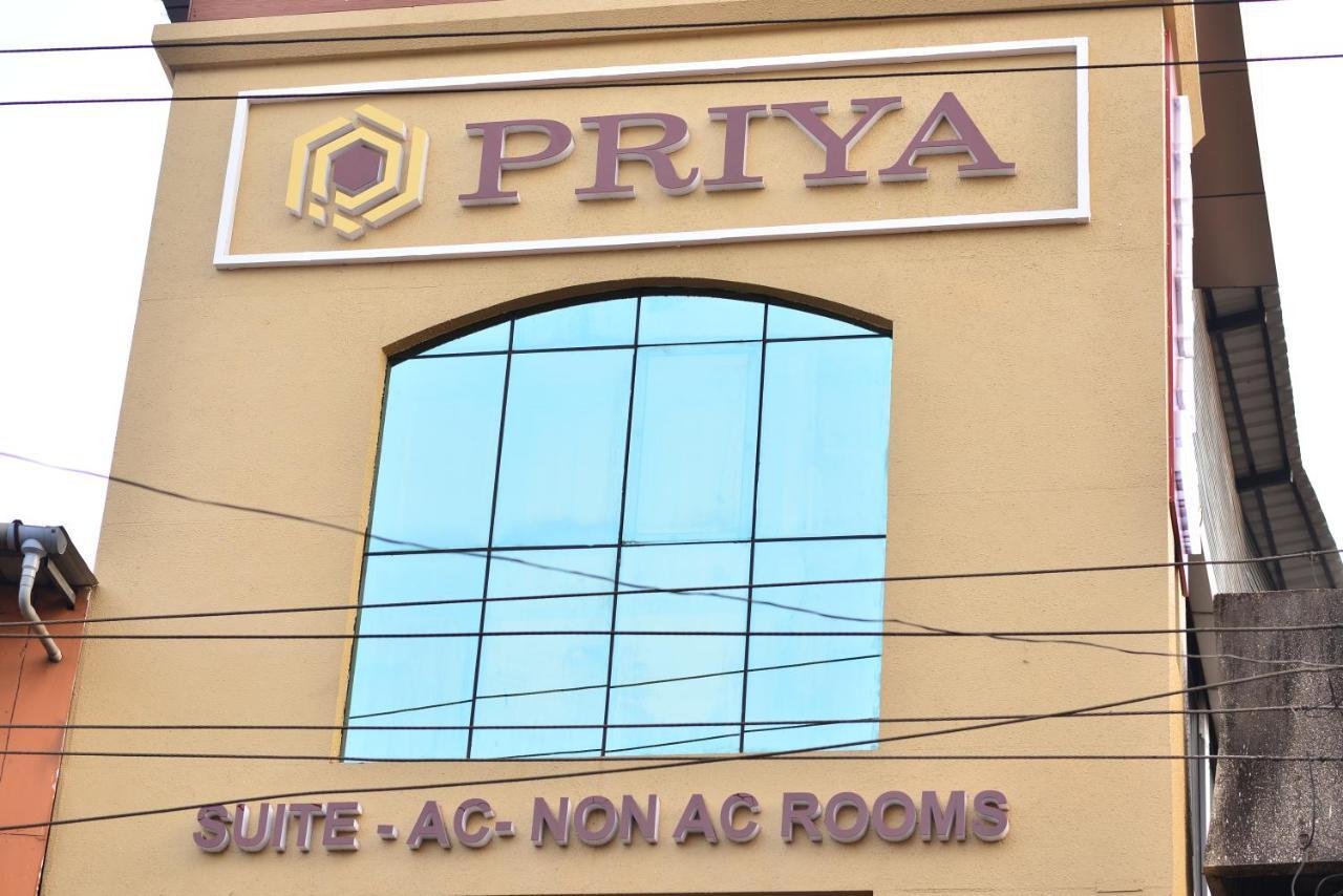 Hotel Priya Kottakkal Екстер'єр фото